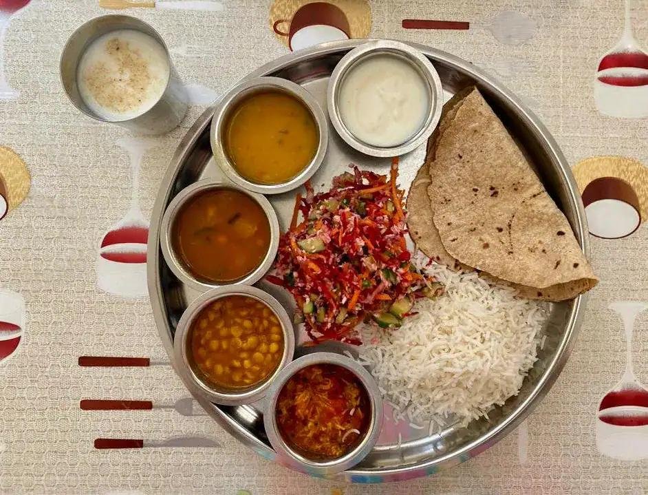 Geetar Restaurant Traditional Vegetarian Thali